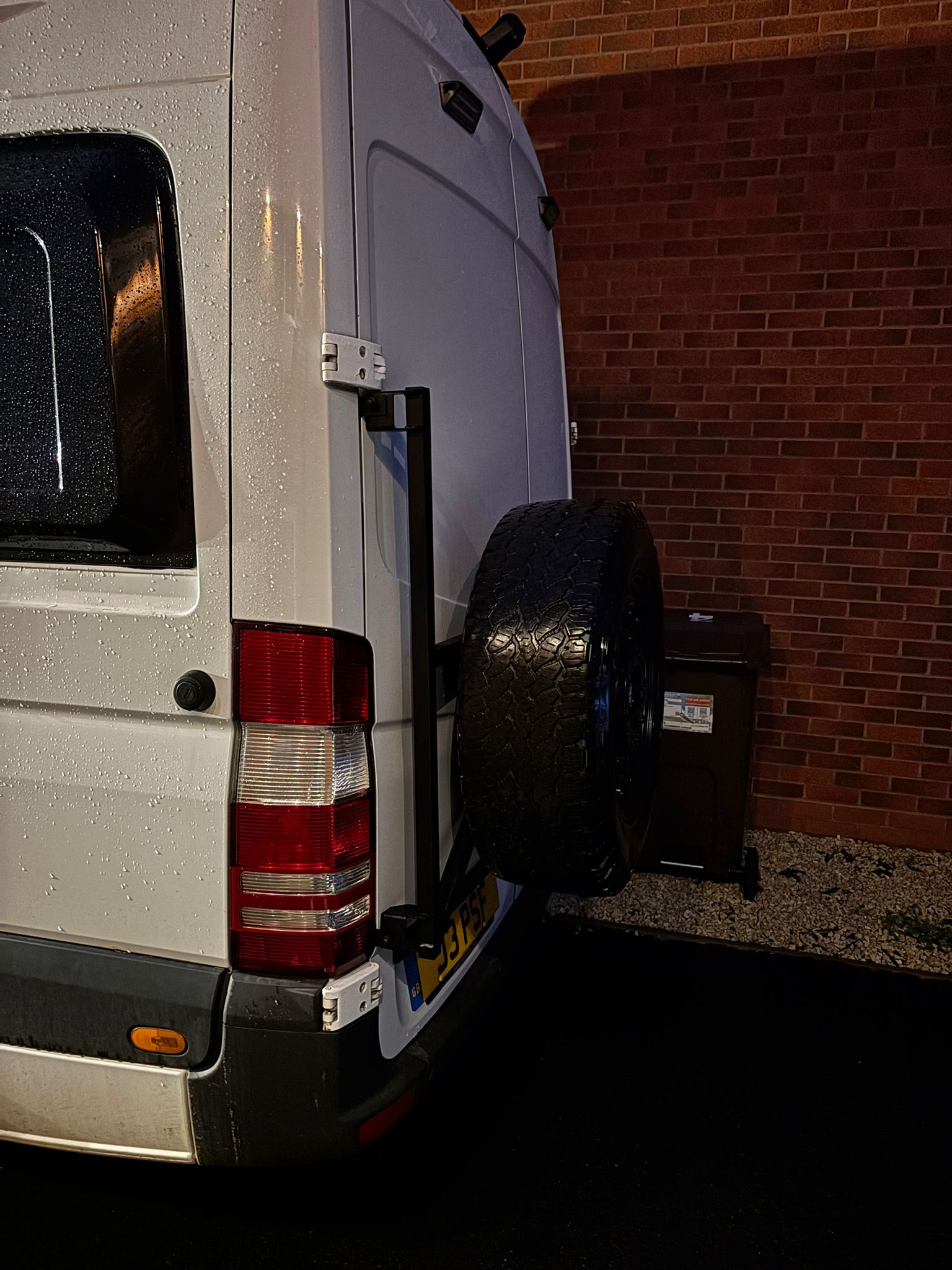 Clearance – Spare Wheel Carrier (Pre-Galvanised) – Sprinter 906 / Crafter / Hymer